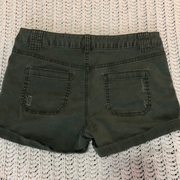 Mossimo Mid Rise Shorts - Picture 2 of 3